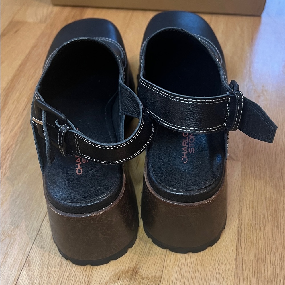 Charlotte Stone Loni Clogs in Black - Picture 4 of 8